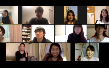 嶋津が起業した英語塾『密塾』の教え子たちが集いました